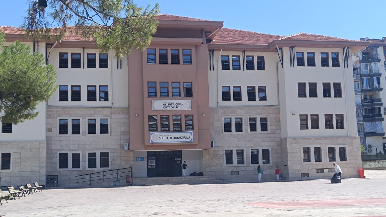 Whatsapp Image 2025 09 09 At 16.02.29