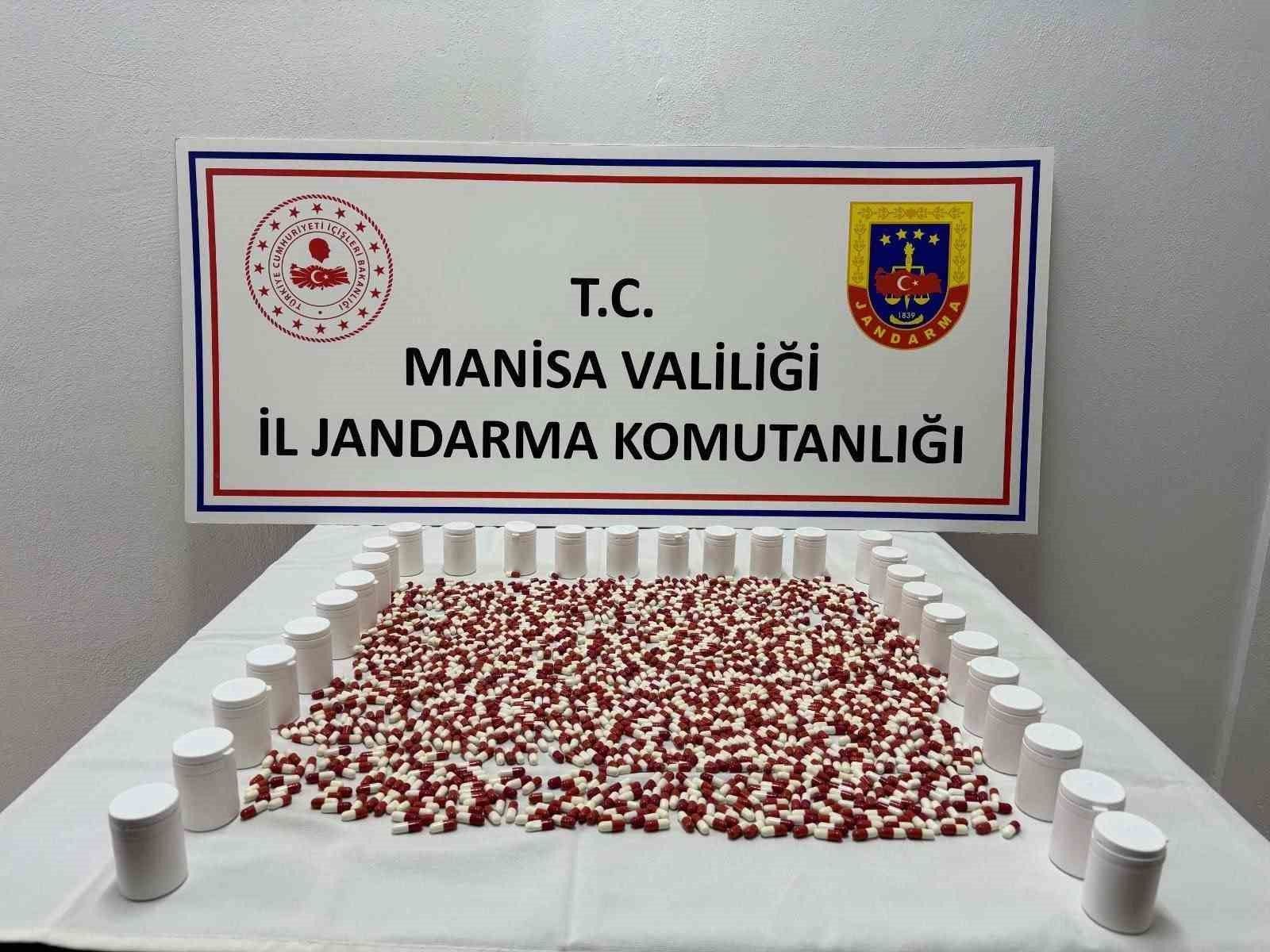 Manisa'da jandarmadan uyuşturucu operasyonu: 2 gözaltı